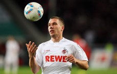 PG游戏：维京哥维京风格入场震撼全球，体育迷热烈评分掀起互动浪潮