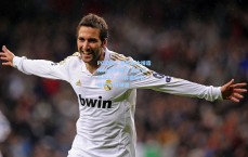 PG游戏：亚历山大缔造NBA效率传奇 真实命中率67.3%称霸所有场均30分球星