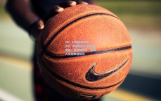 PG：30场狂轰1000分！詹皇接班人称号遭质疑？安东尼直言，持球人见他眼冒精光