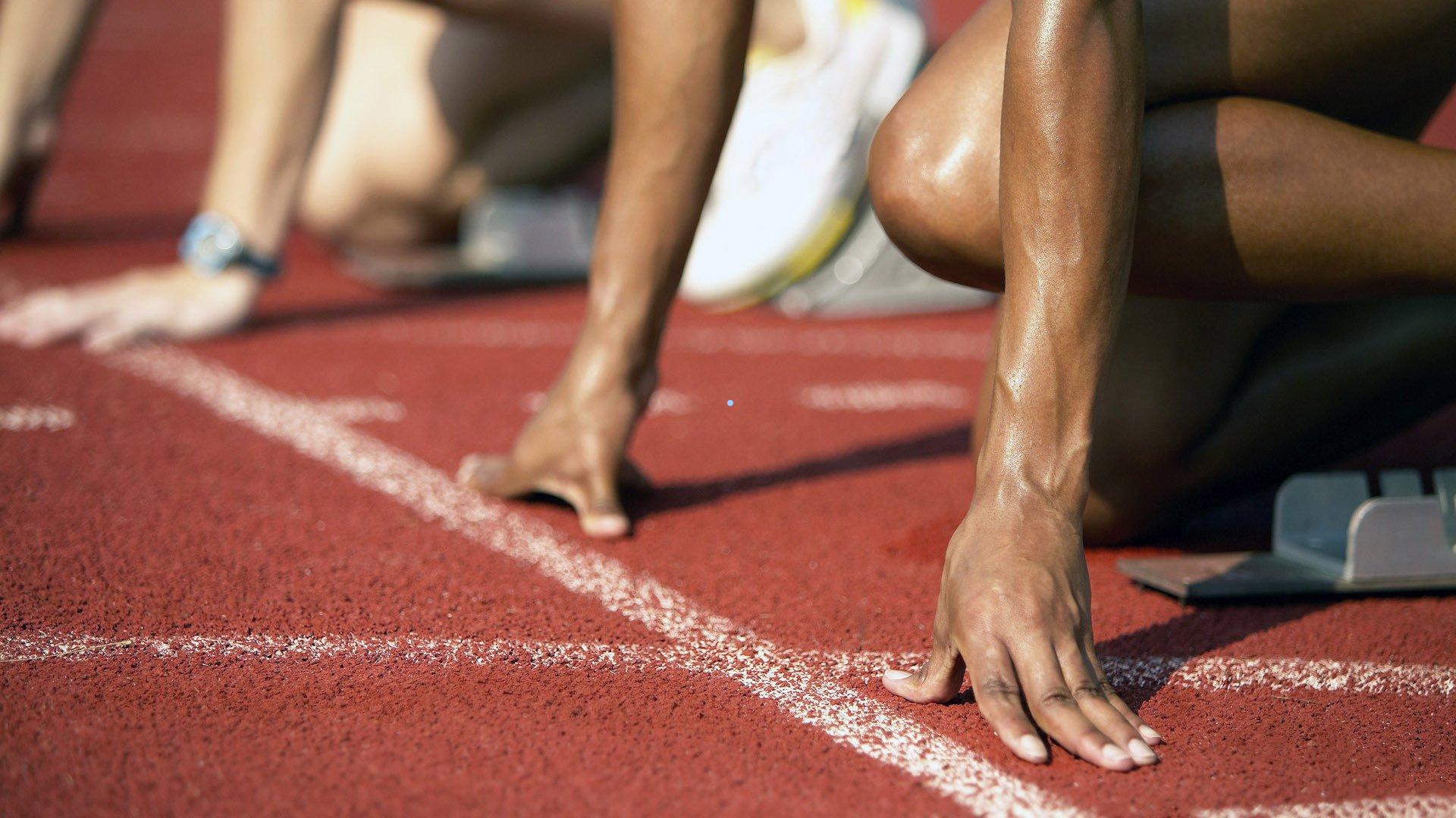 体育明星时尚跨界,金浦机场变身影廊,米兰秀场见证运动风采